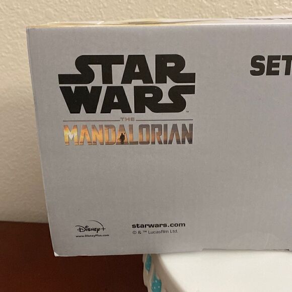 Star Wars The MANDALORIAN glass tumblers NIB NEW IN BOX Disney 16oz each - Picture 7 of 7
